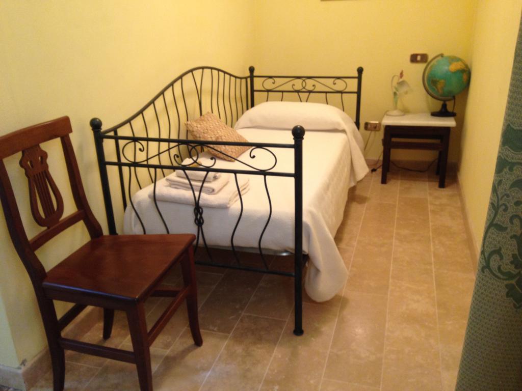 Bed And Breakfast Il Cappero Rapolano Terme Bagian luar foto